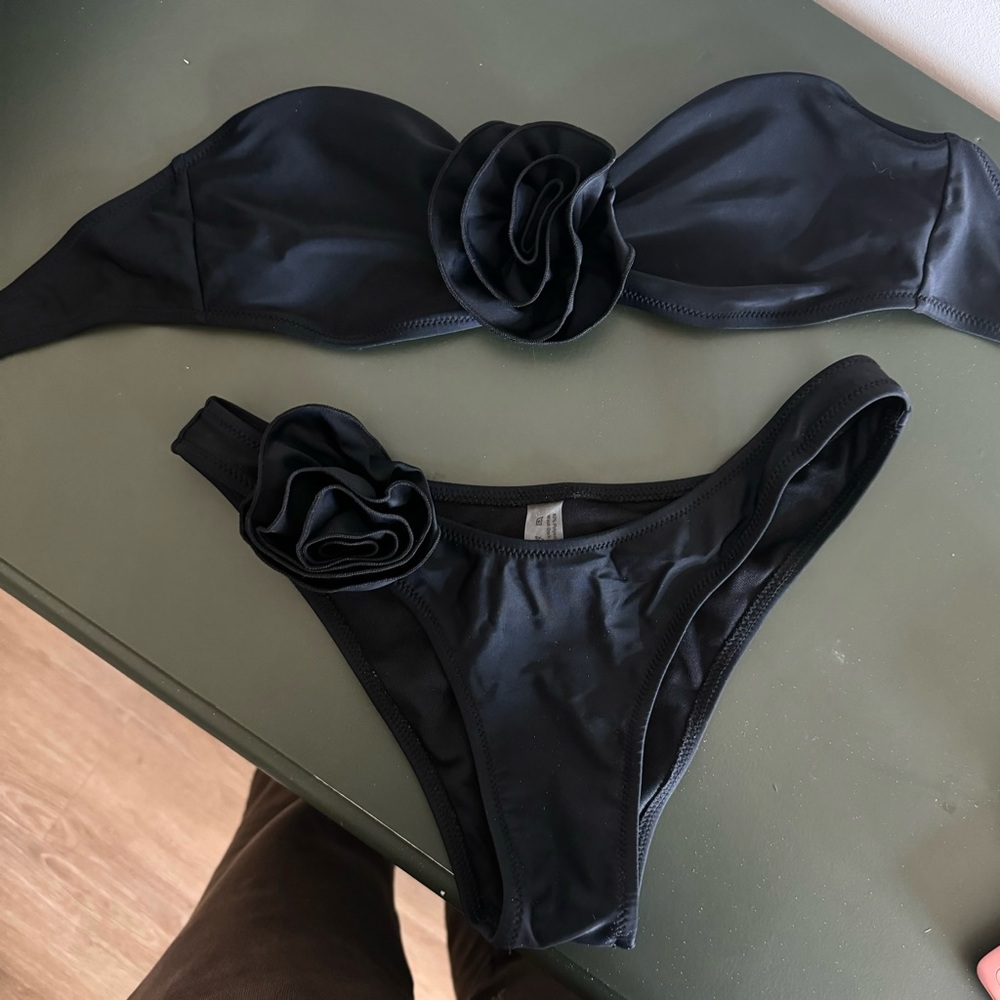 Black Bikini Set